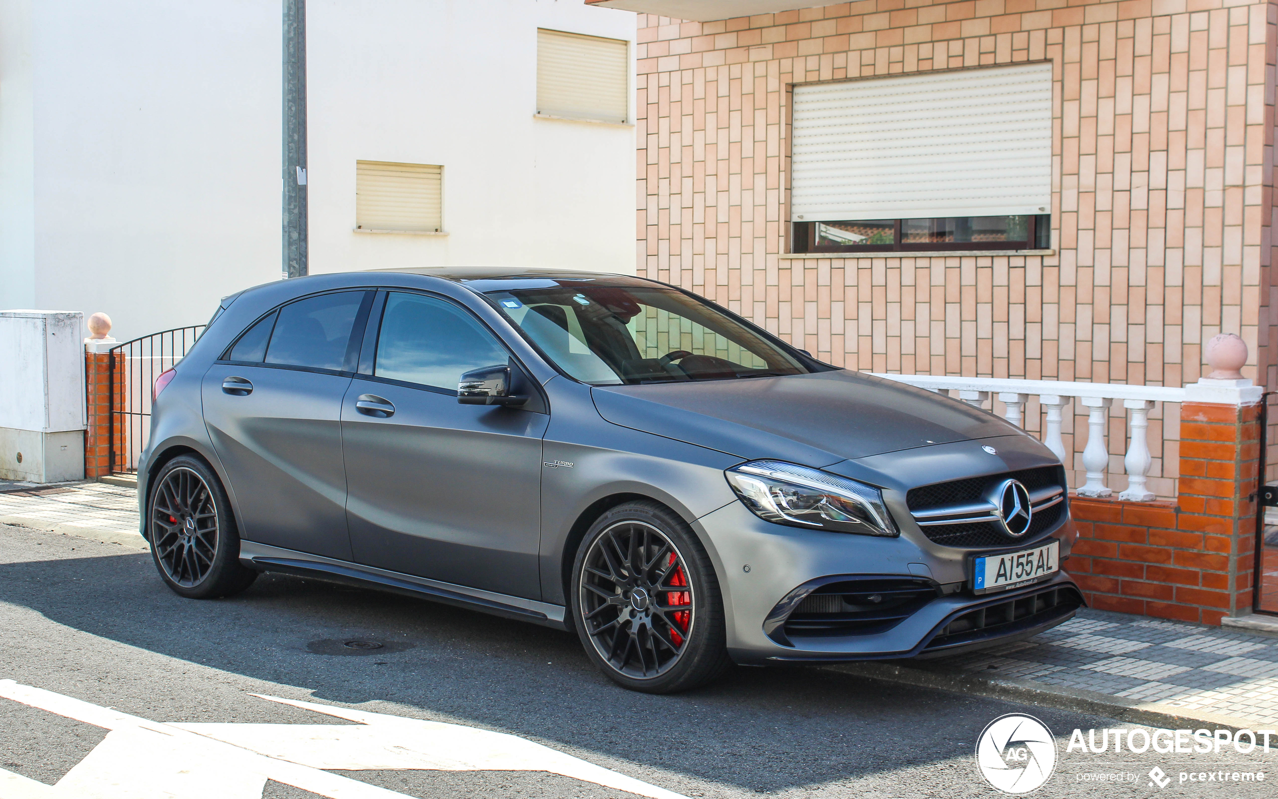 Mercedes-AMG A 45 W176 2015