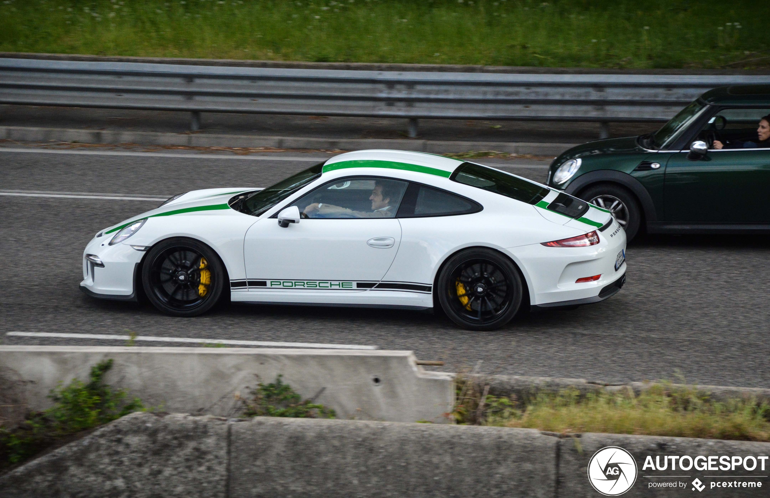 Deze 911 R krijgt goedkeuring van Porsche