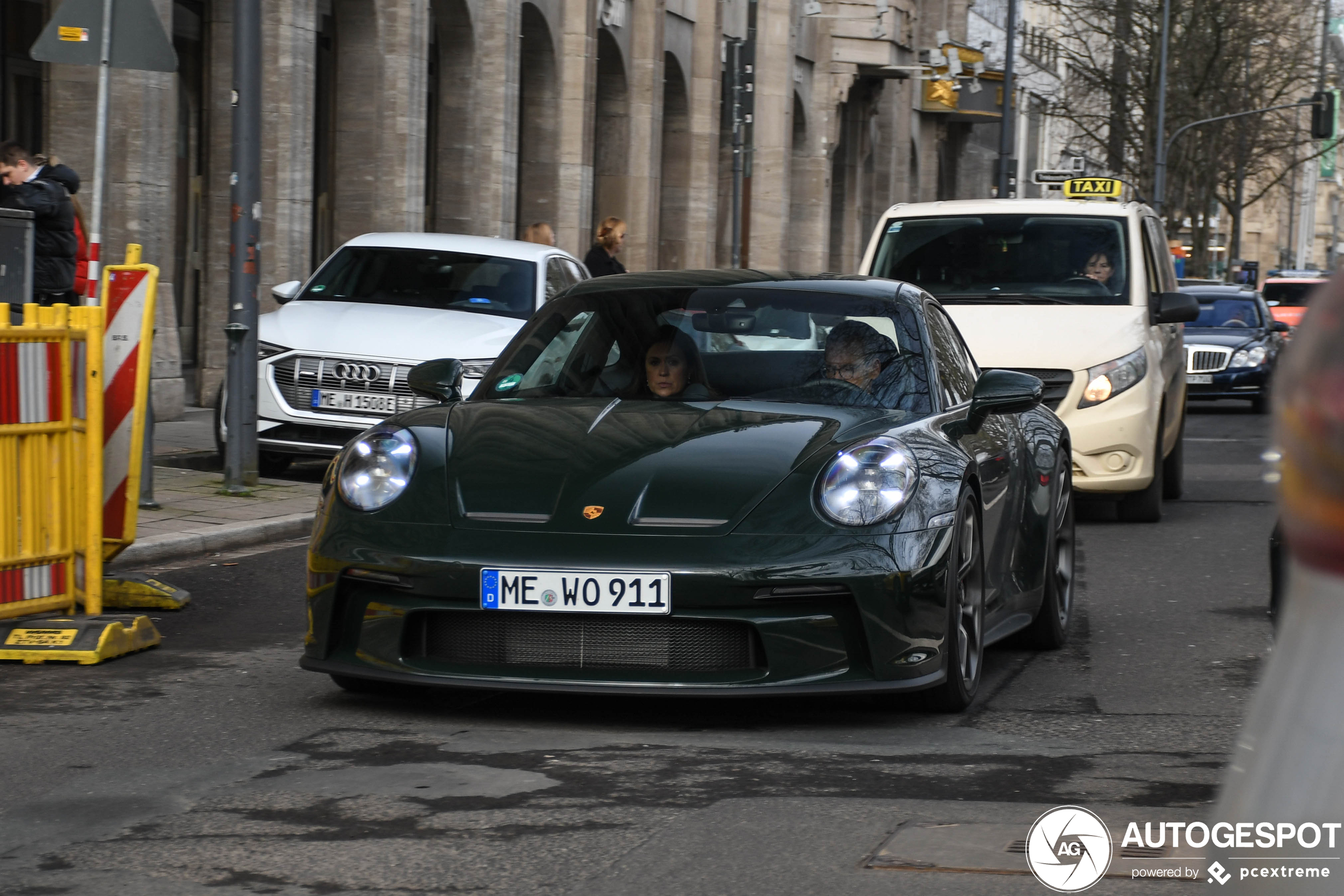 Porsche 992 GT3 Touring