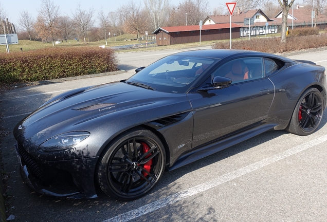 Aston Martin DBS Superleggera