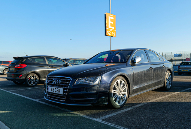 Audi S8 D4