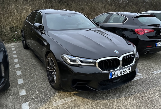 BMW M5 F90 2021