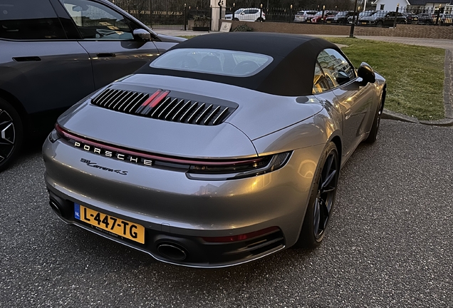 Porsche 992 Carrera 4S Cabriolet