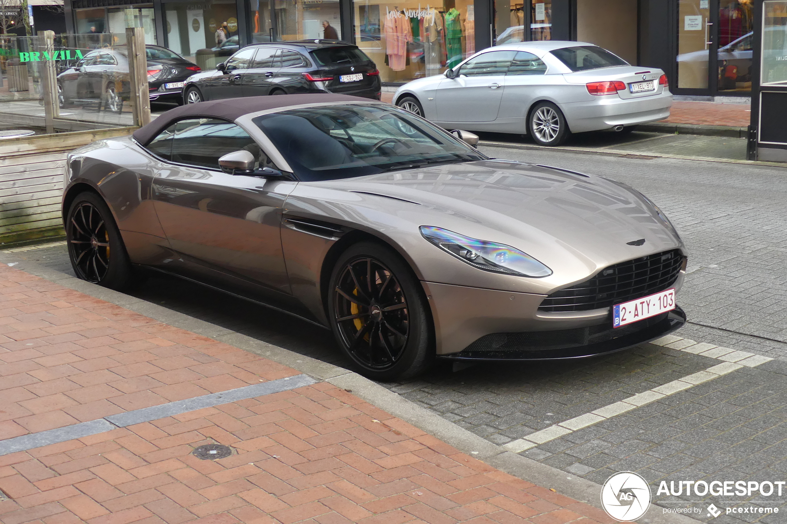 Aston Martin DB11 V8 Volante