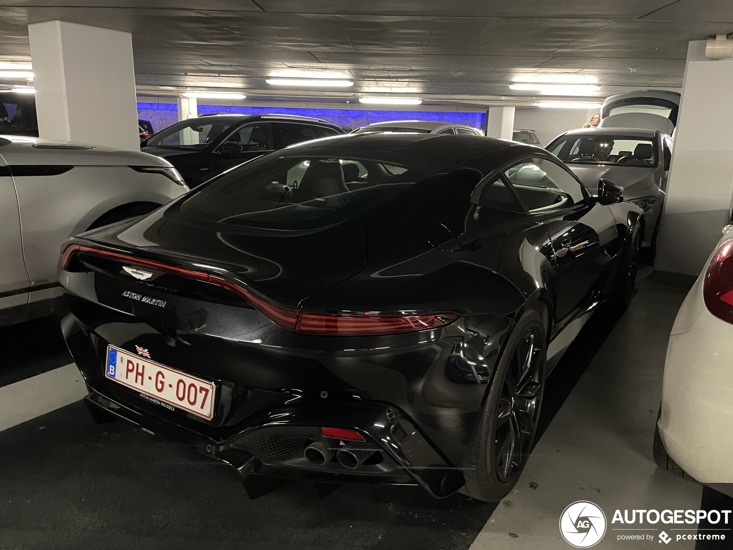 Aston Martin V8 Vantage 2018