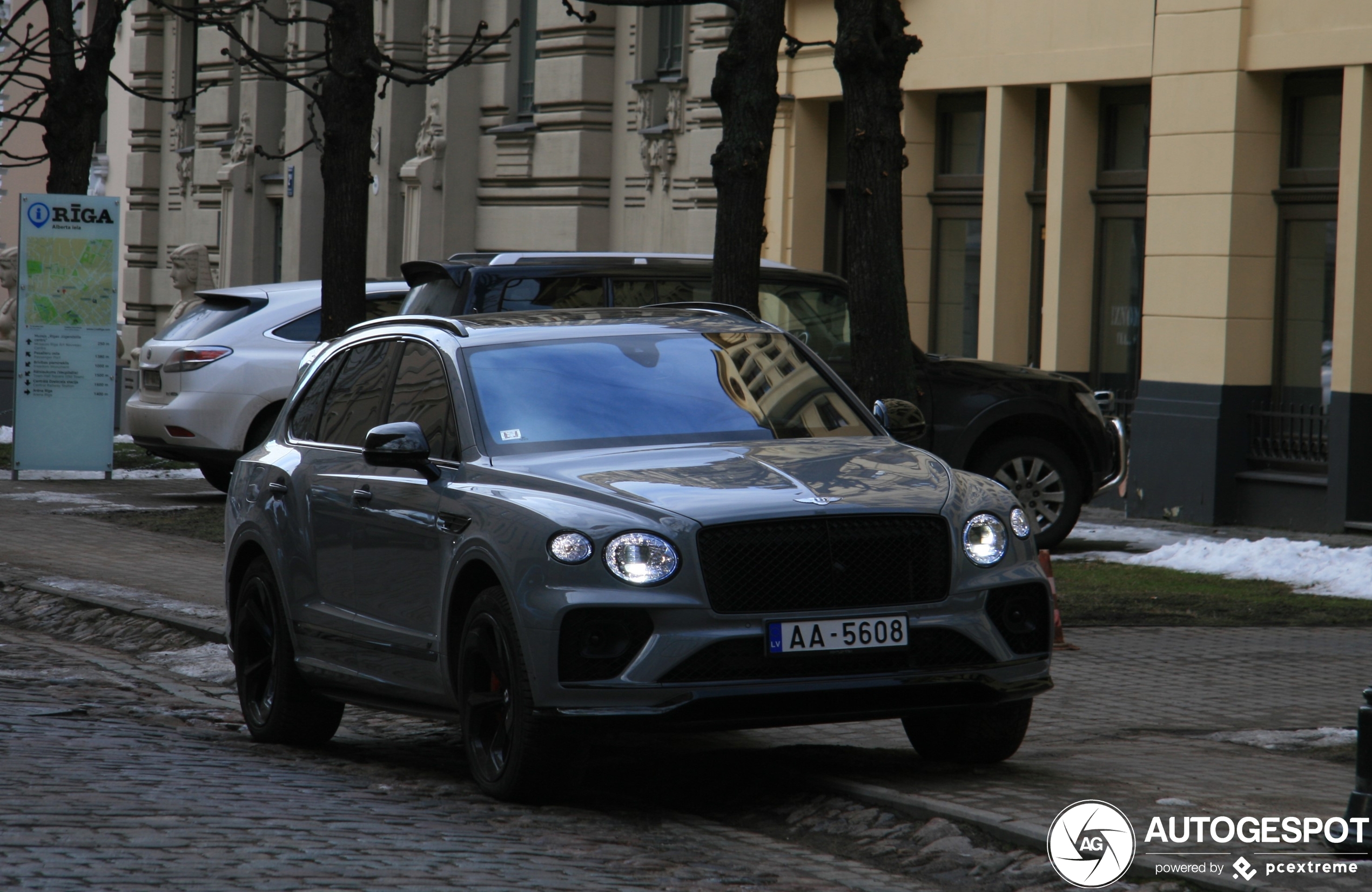 Bentley Bentayga V8 S 2022