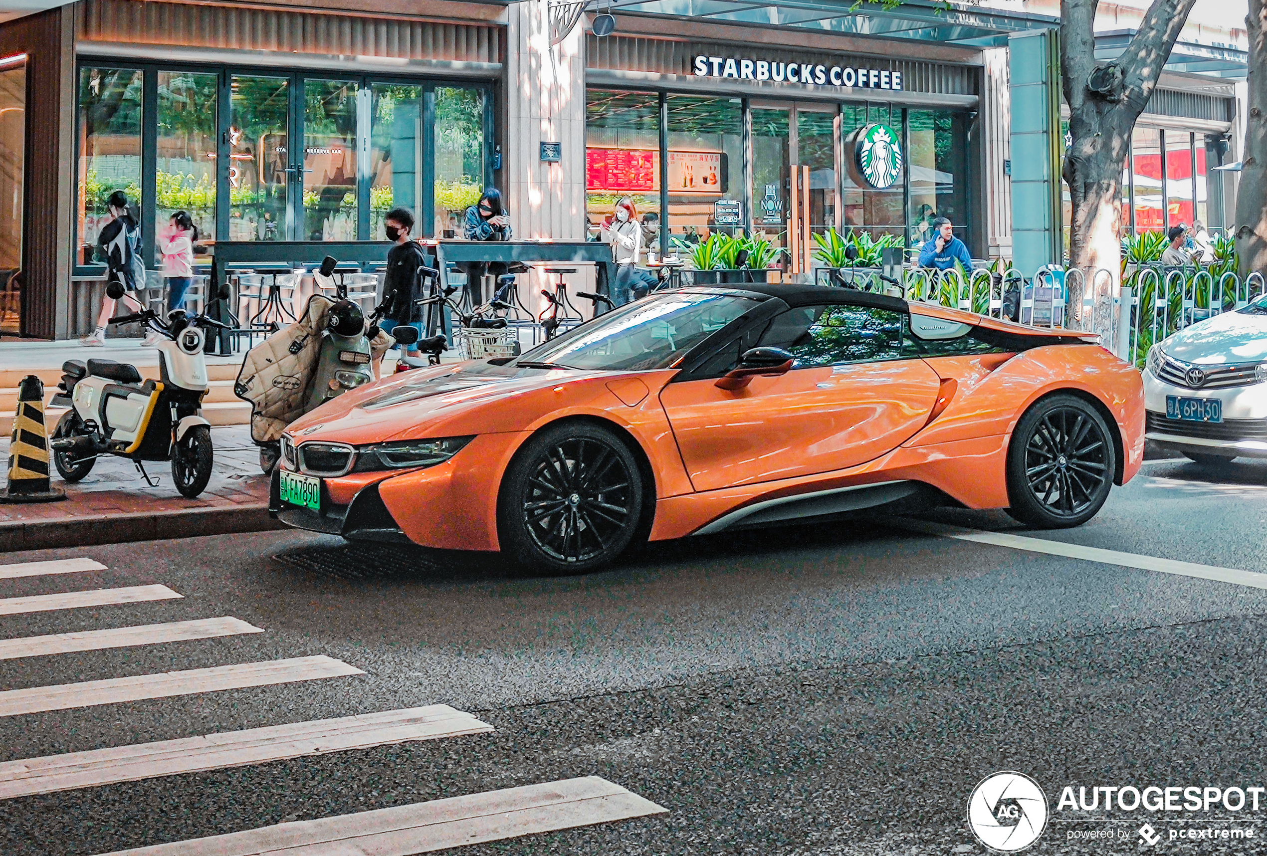 BMW i8 Roadster