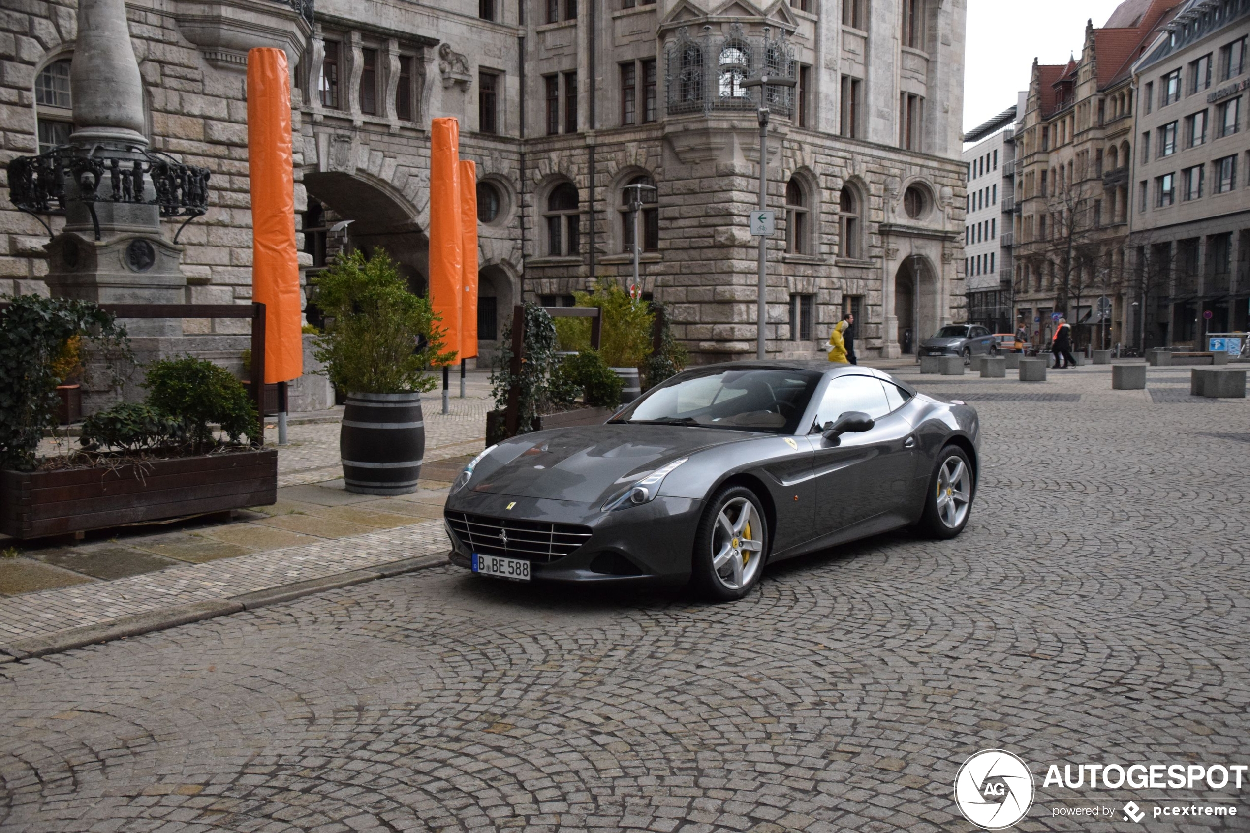 Ferrari California T