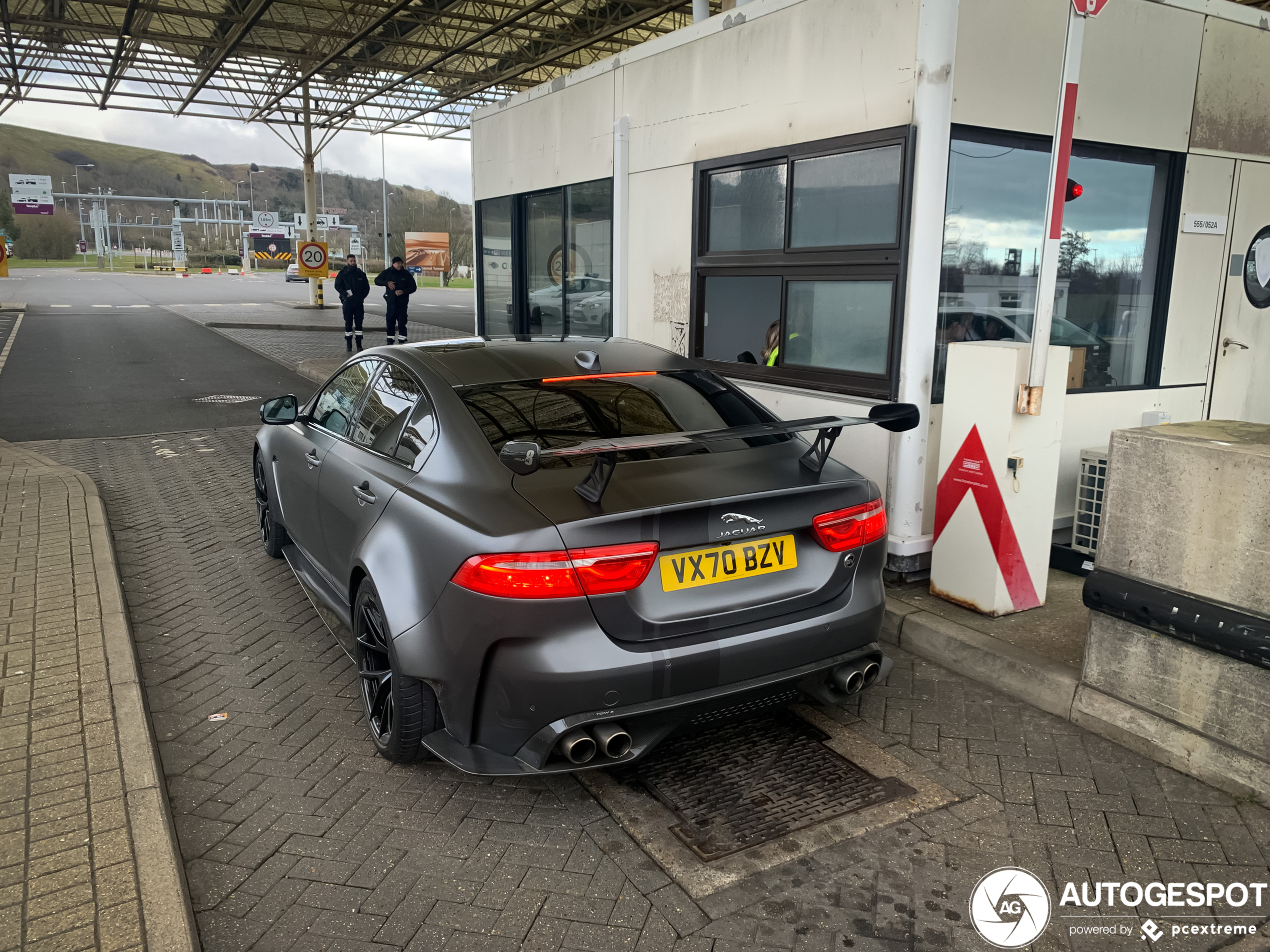 Jaguar XE SV Project 8