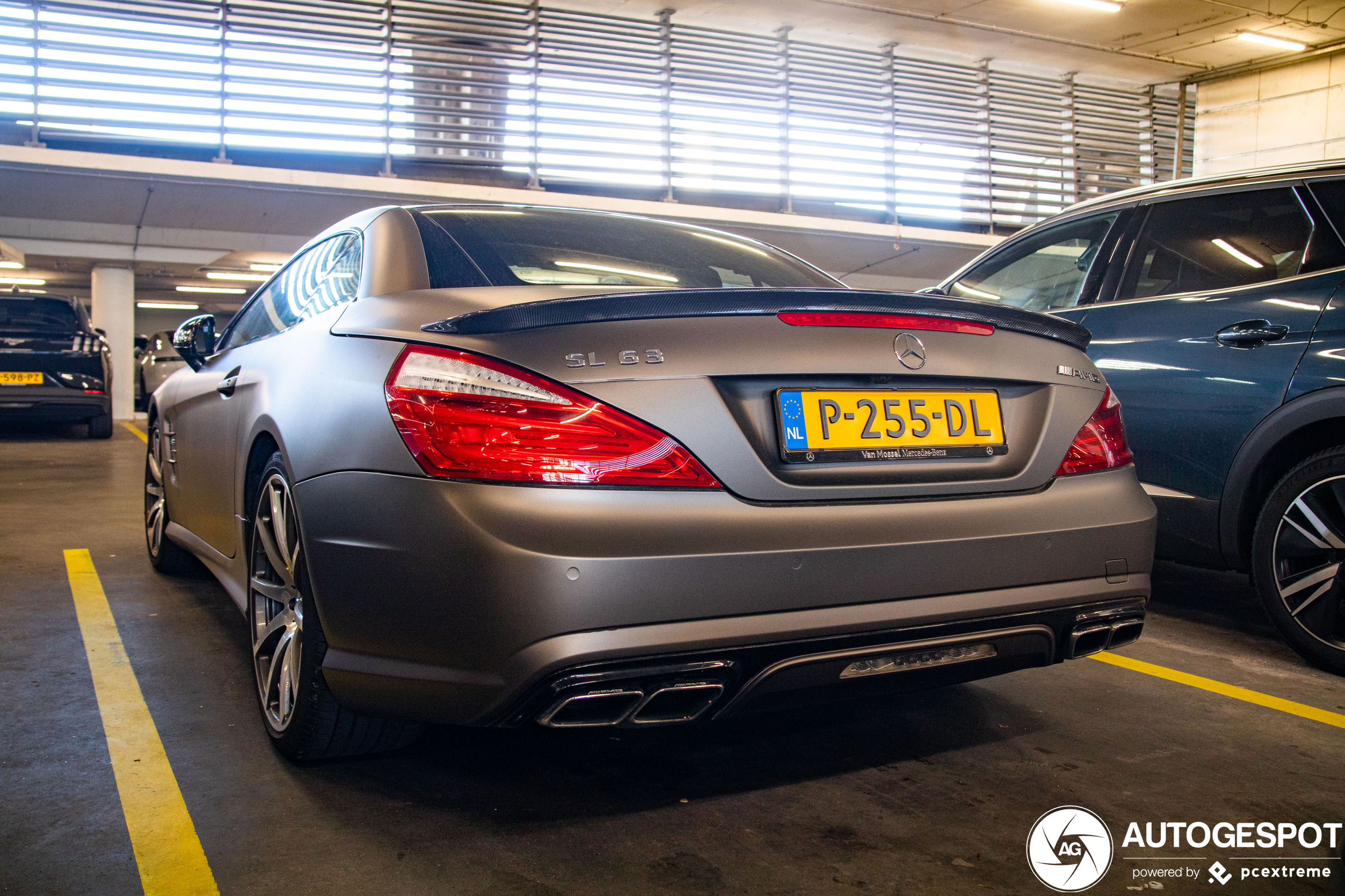 Mercedes-Benz SL 63 AMG R231