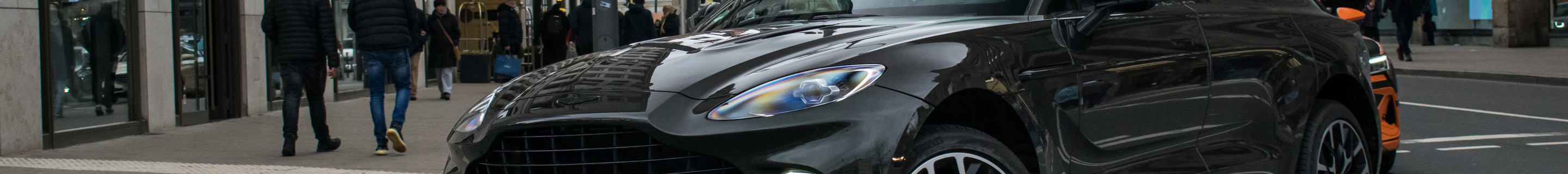 Aston Martin DBX