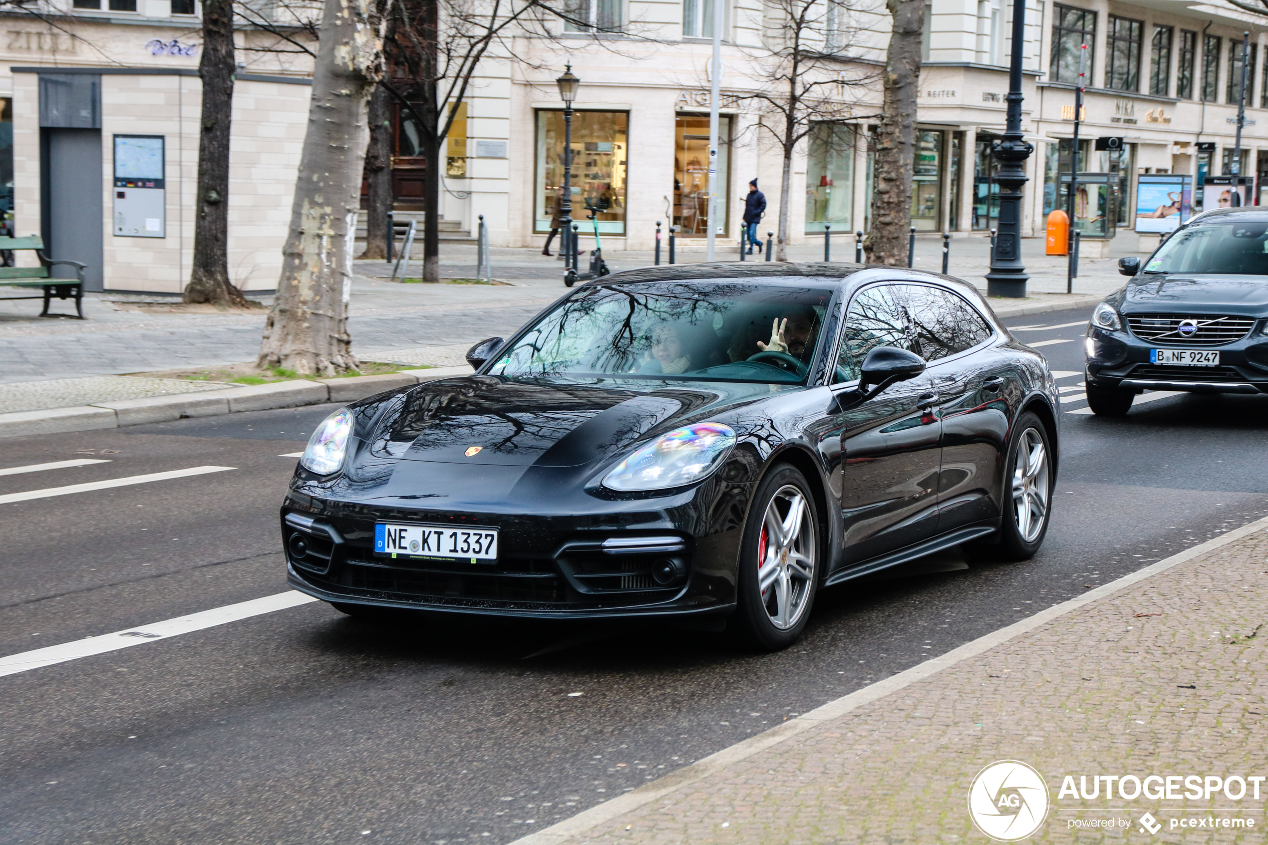 Porsche 971 Panamera GTS Sport Turismo