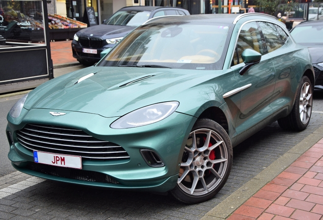 Aston Martin DBX