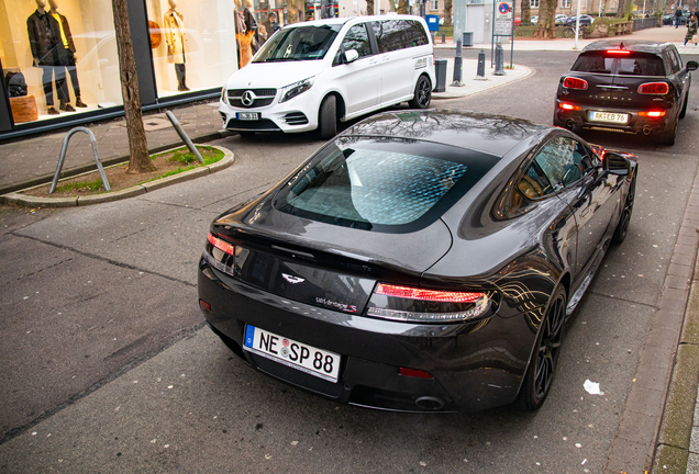 Aston Martin V12 Vantage S