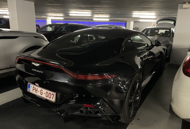 Aston Martin V8 Vantage 2018