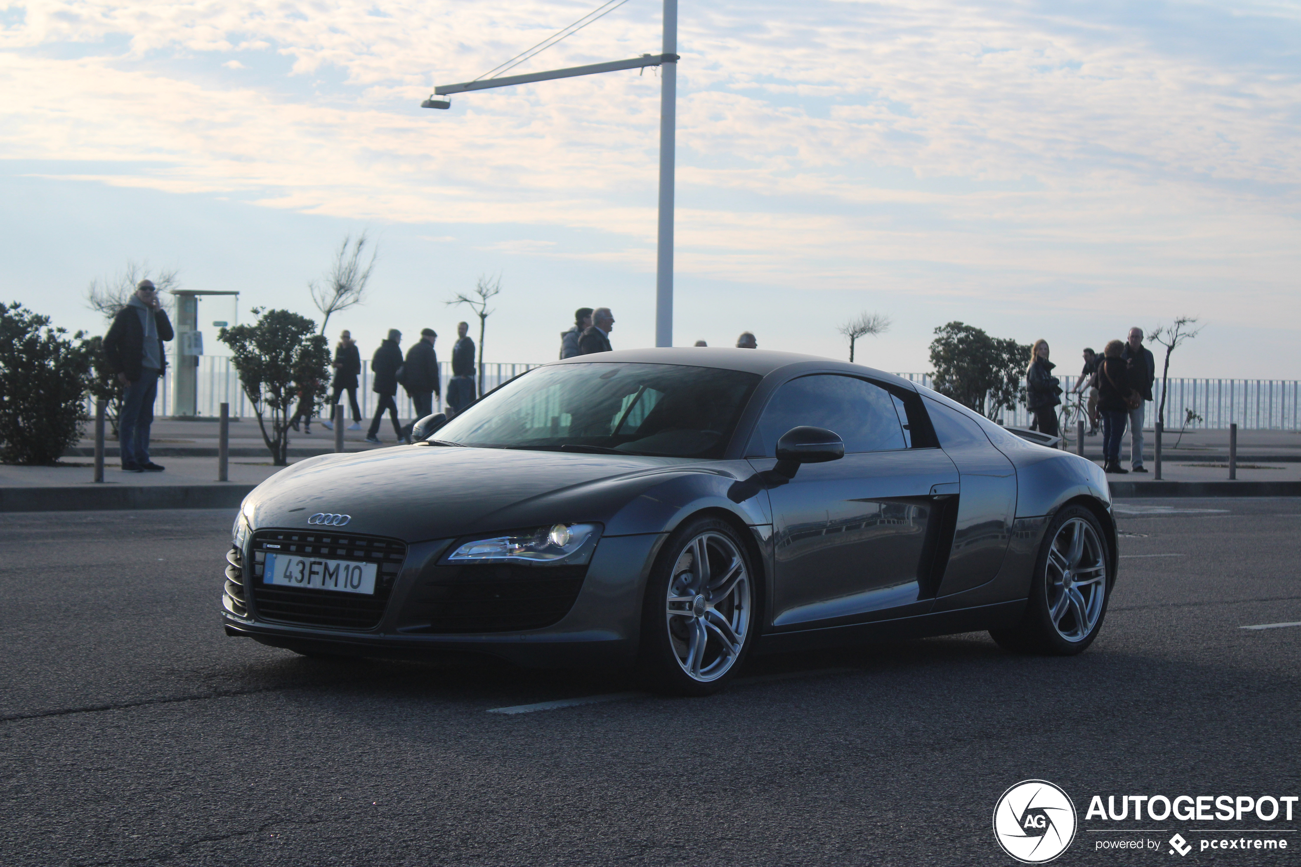 Audi R8