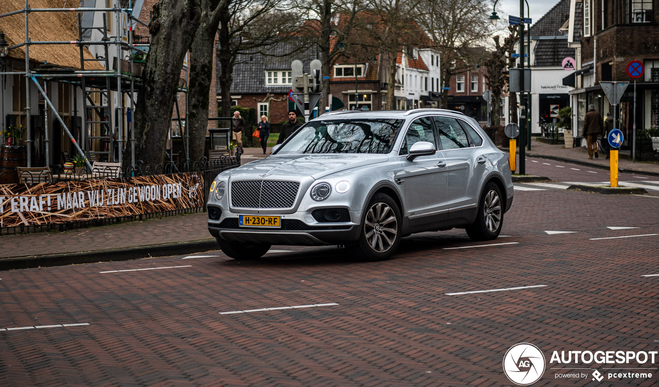 Bentley Bentayga Hybrid