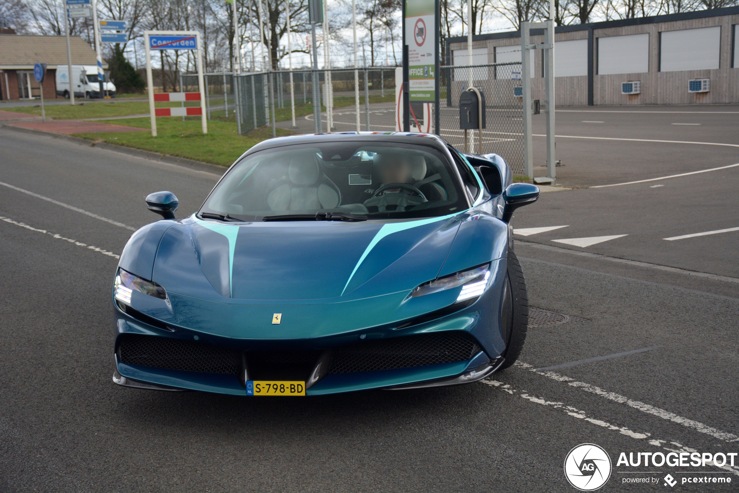 Ferrari SF90 Spider Cavalcade 10th Anniversary Edition