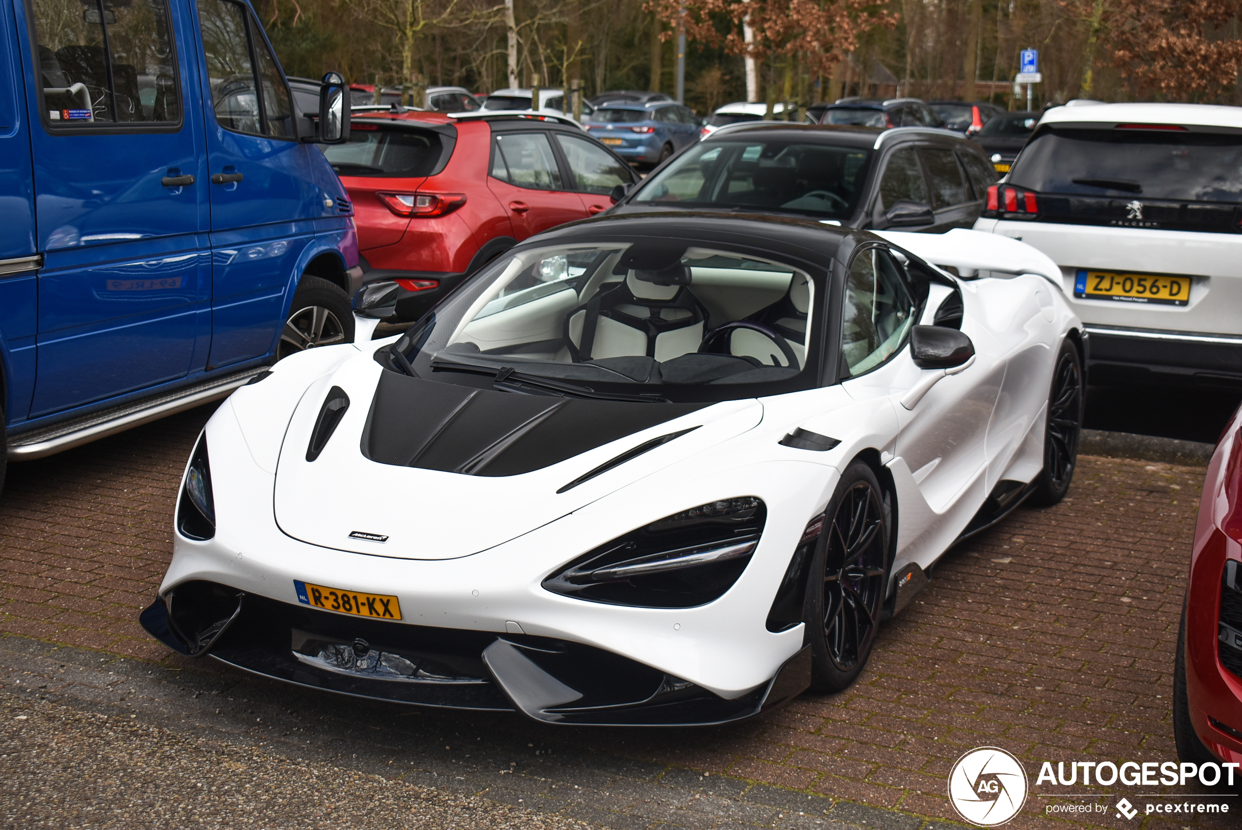 McLaren 765LT Spider