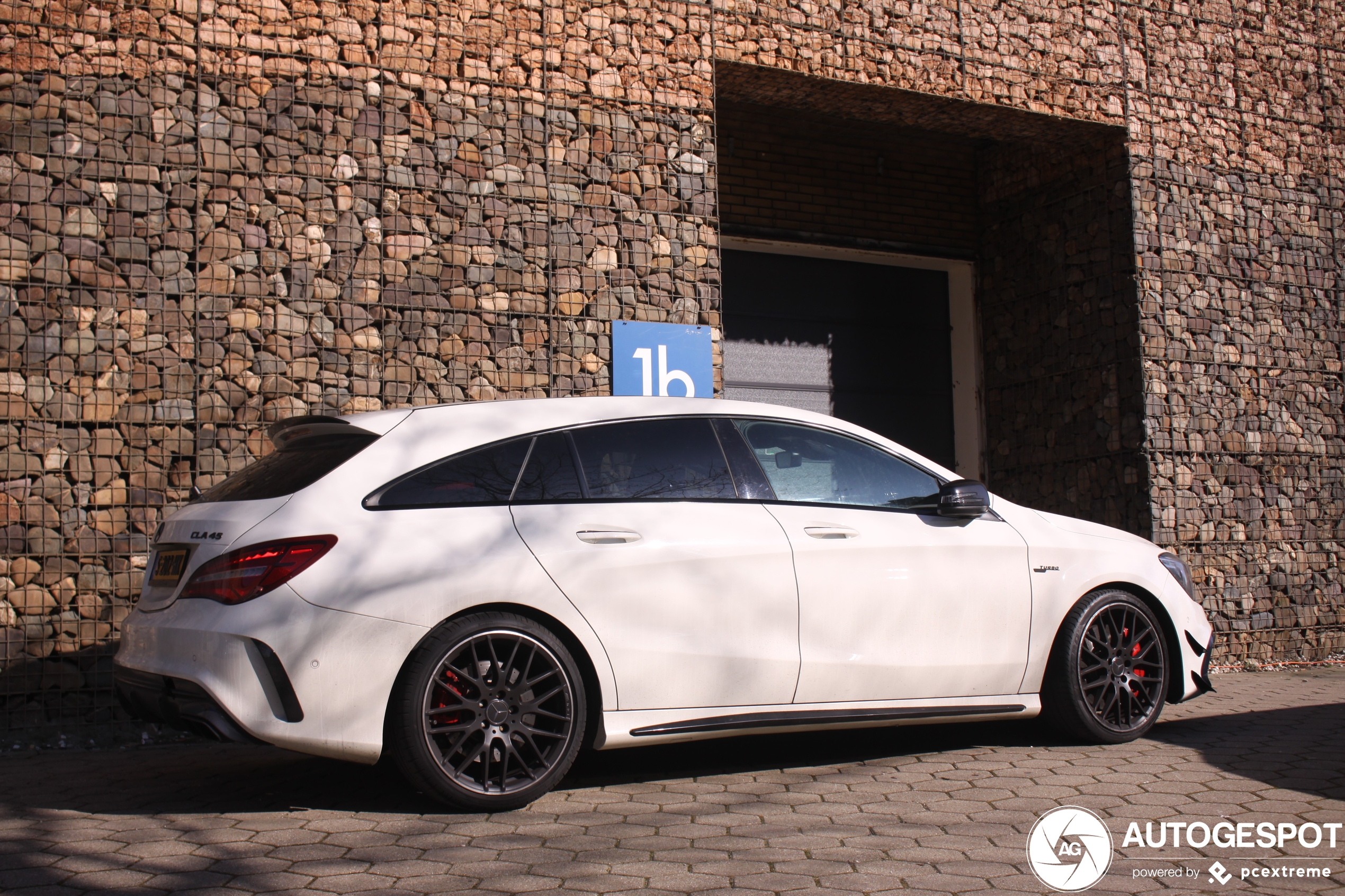 Mercedes-AMG CLA 45 Shooting Brake X117 2017