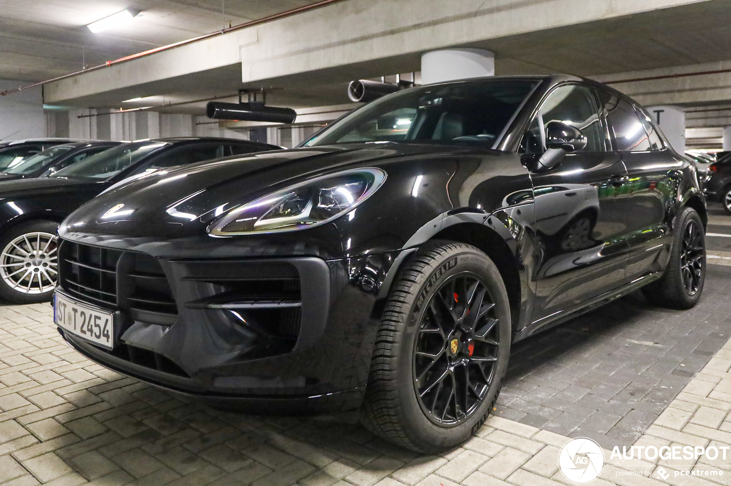 Porsche 95B Macan GTS MkII