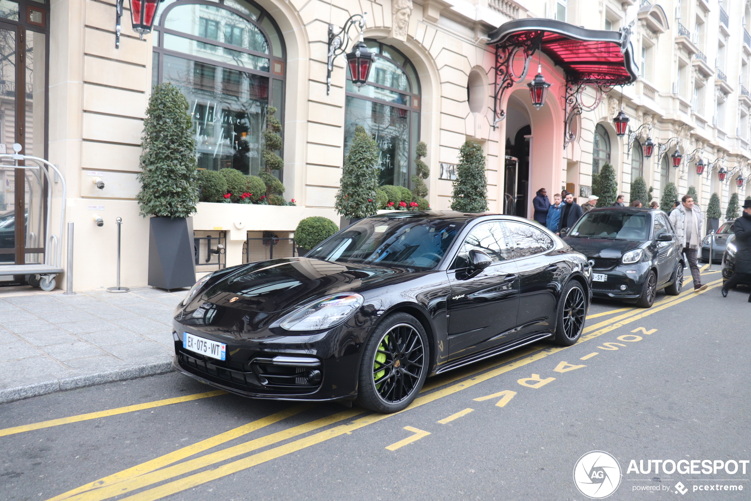 Porsche 971 Panamera Turbo S E-Hybrid