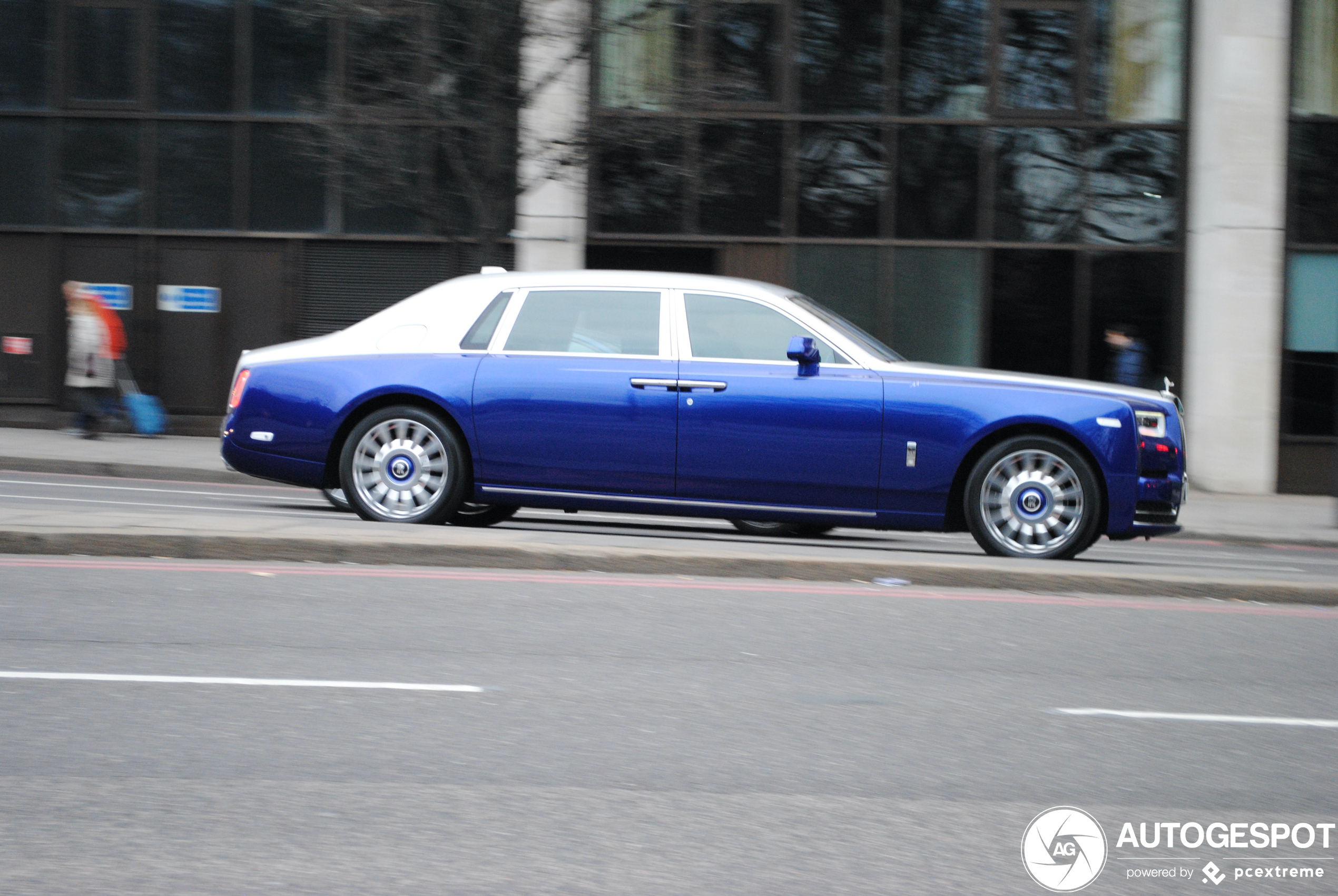 Rolls-Royce Phantom VIII EWB