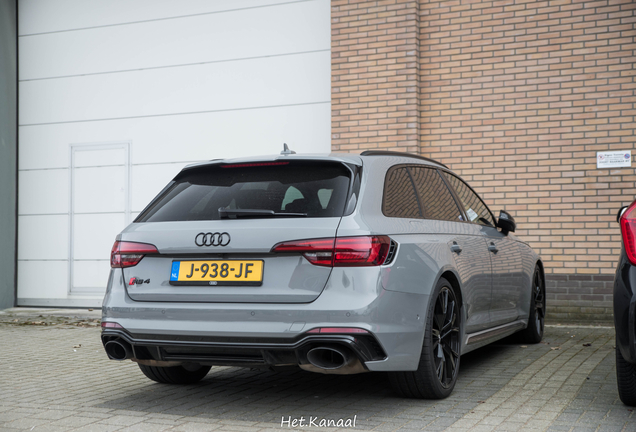 Audi RS4 Avant B9