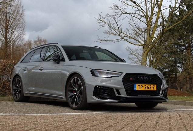 Audi RS4 Avant B9