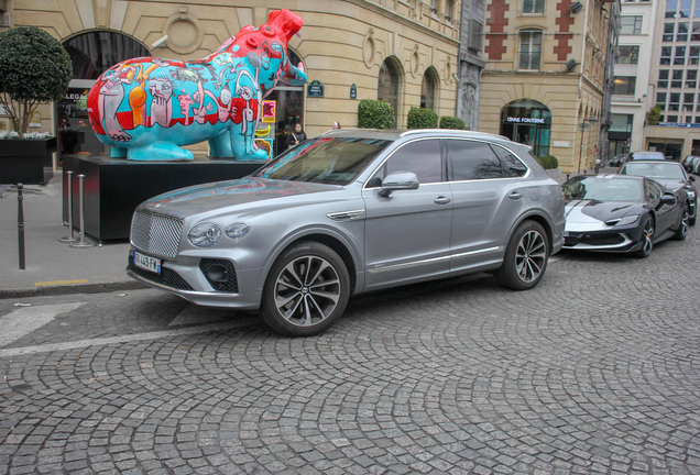 Bentley Bentayga Hybrid 2021