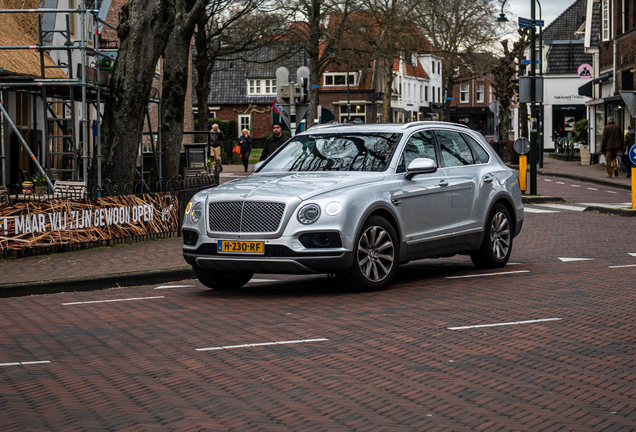 Bentley Bentayga Hybrid