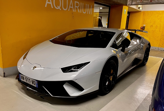 Lamborghini Huracán LP640-4 Performante