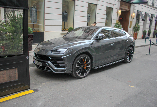 Lamborghini Urus