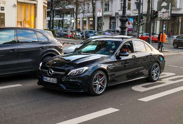 Mercedes-AMG C 63 S W205