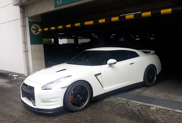 Nissan GT-R 2013