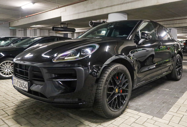 Porsche 95B Macan GTS MkII