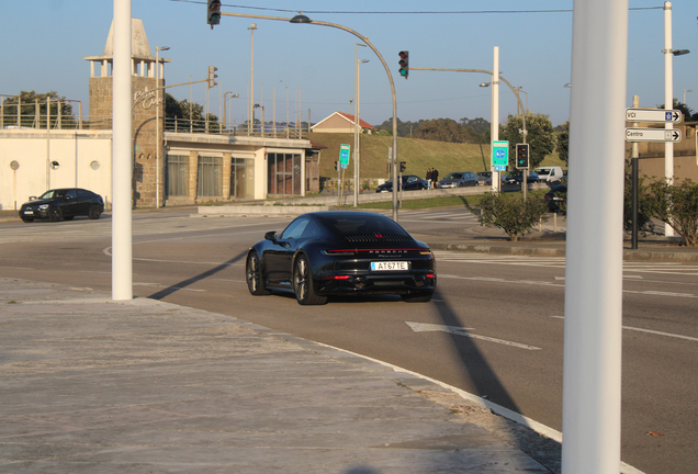 Porsche 992 Carrera 4S