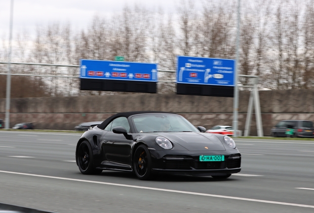 Porsche 992 Turbo S Cabriolet