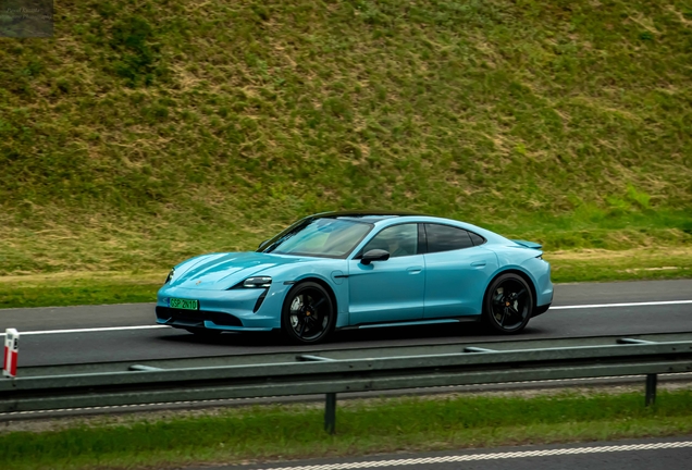 Porsche Taycan Turbo