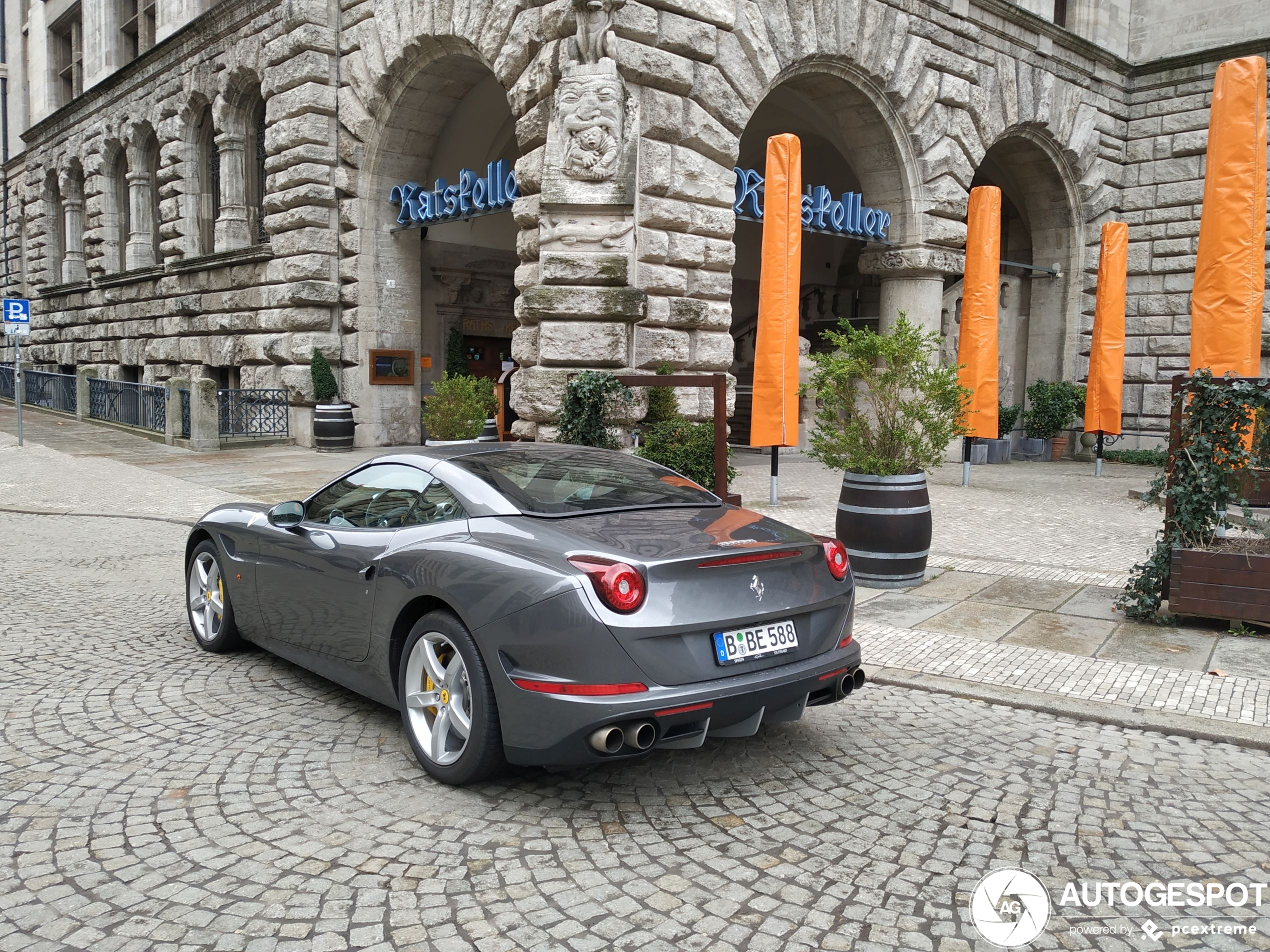 Ferrari California T