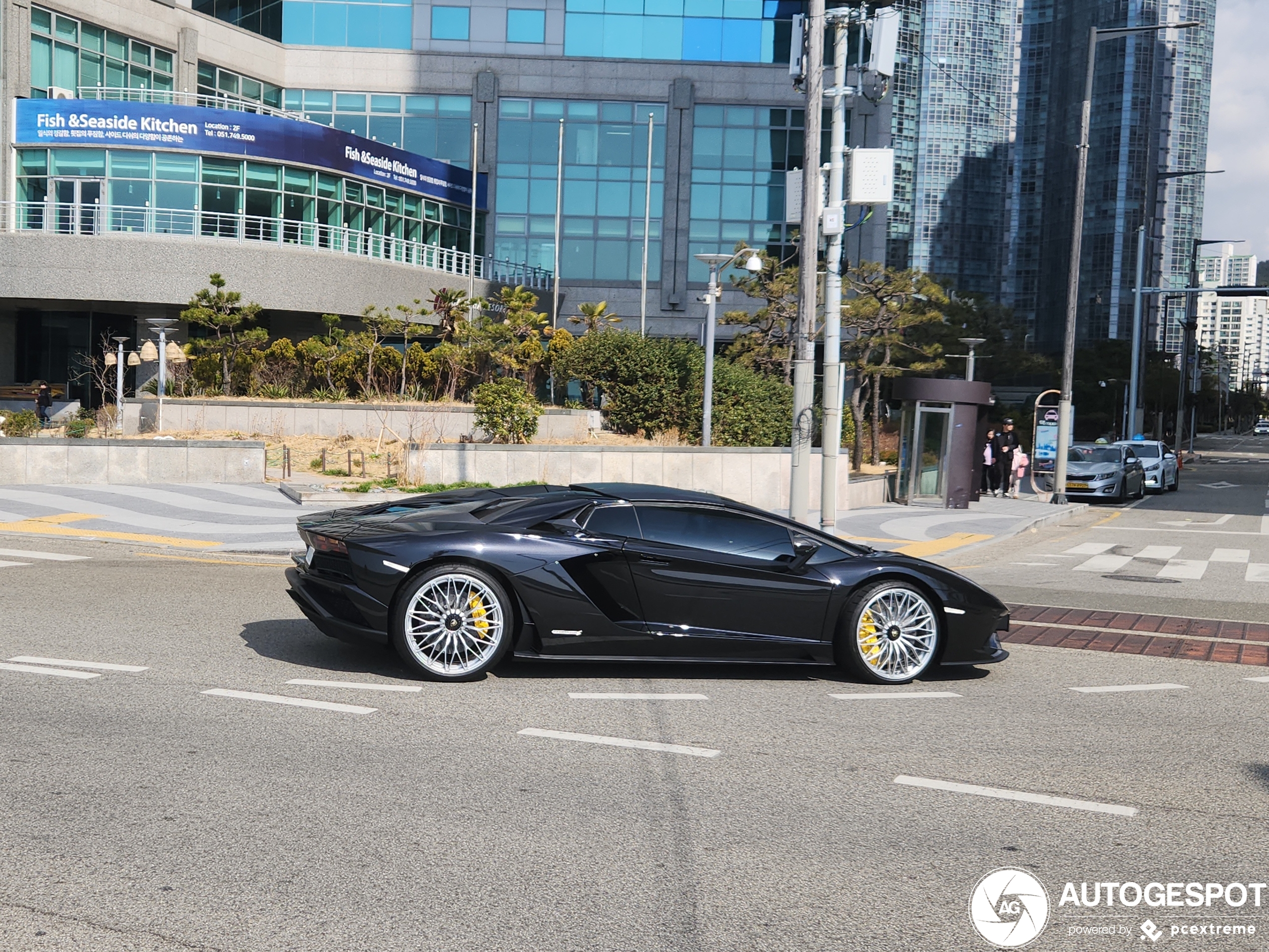 Lamborghini Aventador S LP740-4 Roadster