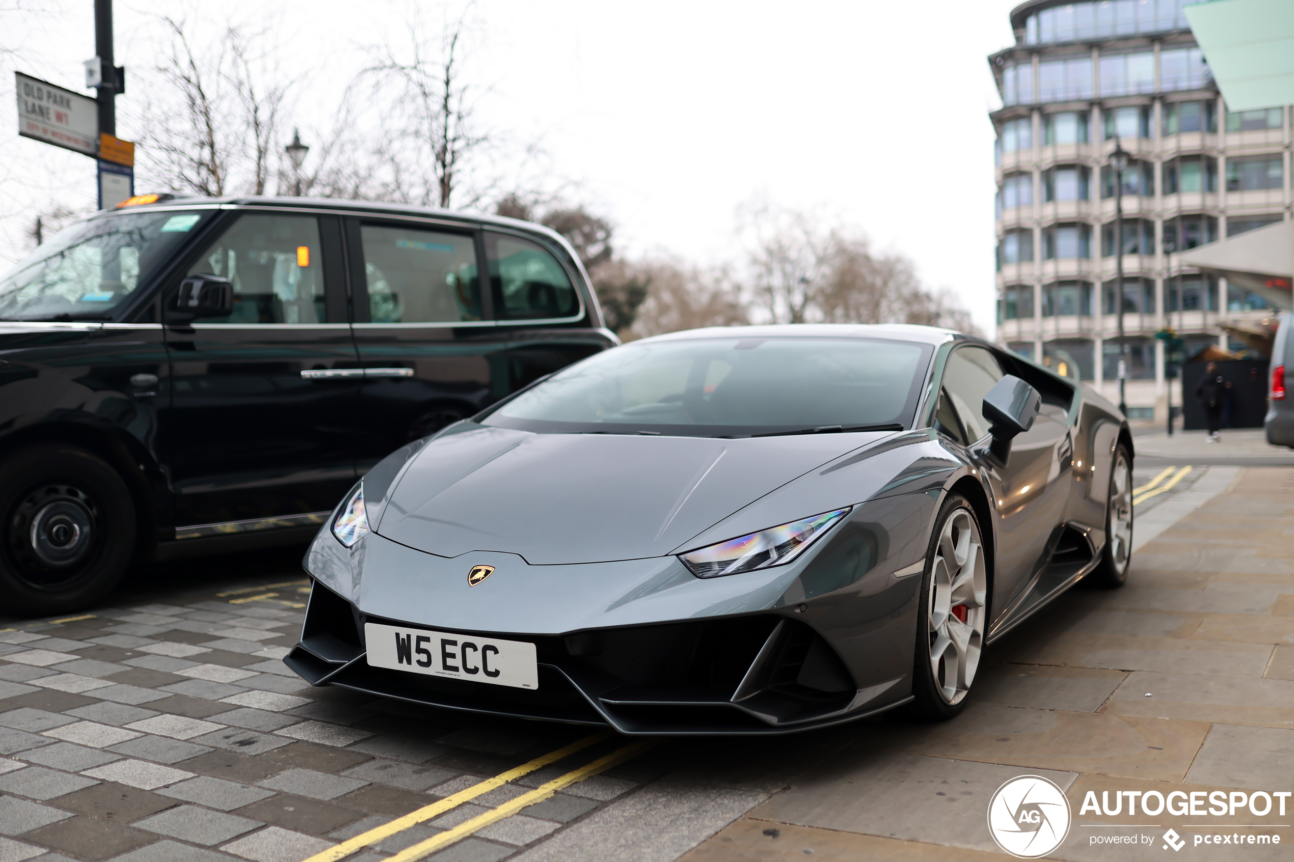 Lamborghini Huracán LP640-4 EVO