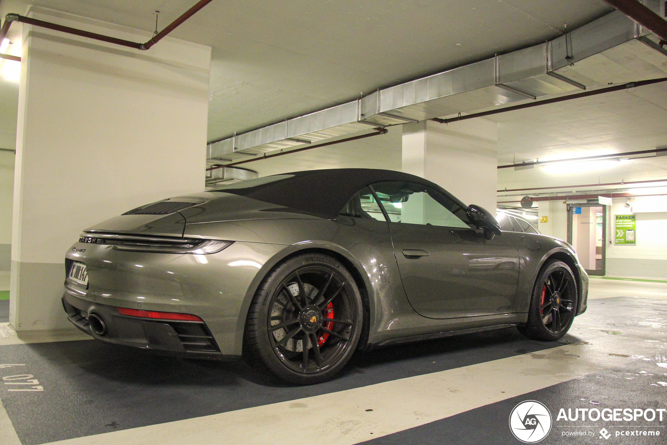 Porsche 992 Carrera 4 GTS Cabriolet