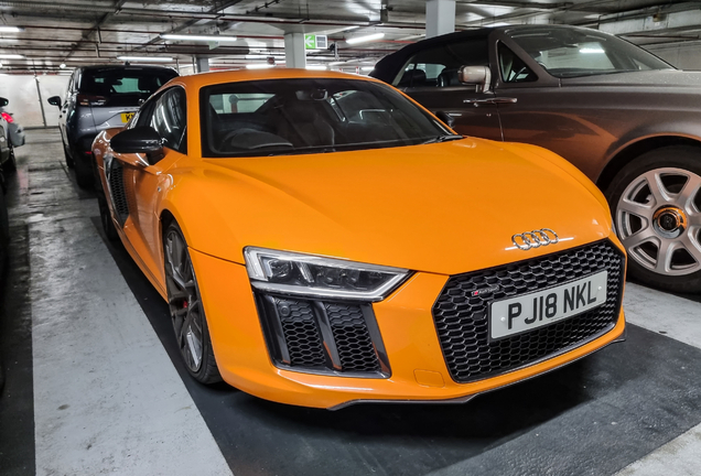 Audi R8 V10 2015