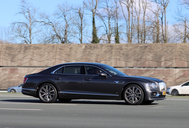 Bentley Flying Spur V8 2021