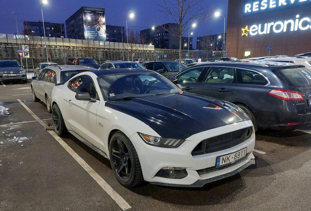 Ford Mustang GT 2015