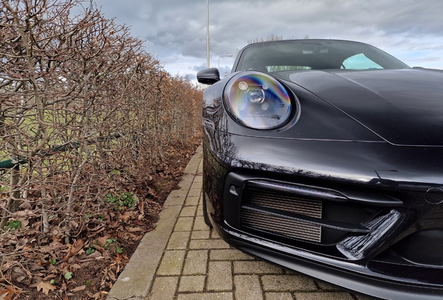 Porsche 992 Carrera 4 GTS Cabriolet