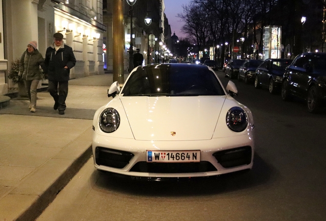 Porsche 992 Carrera 4S