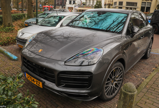 Porsche Cayenne Turbo S E-Hybrid