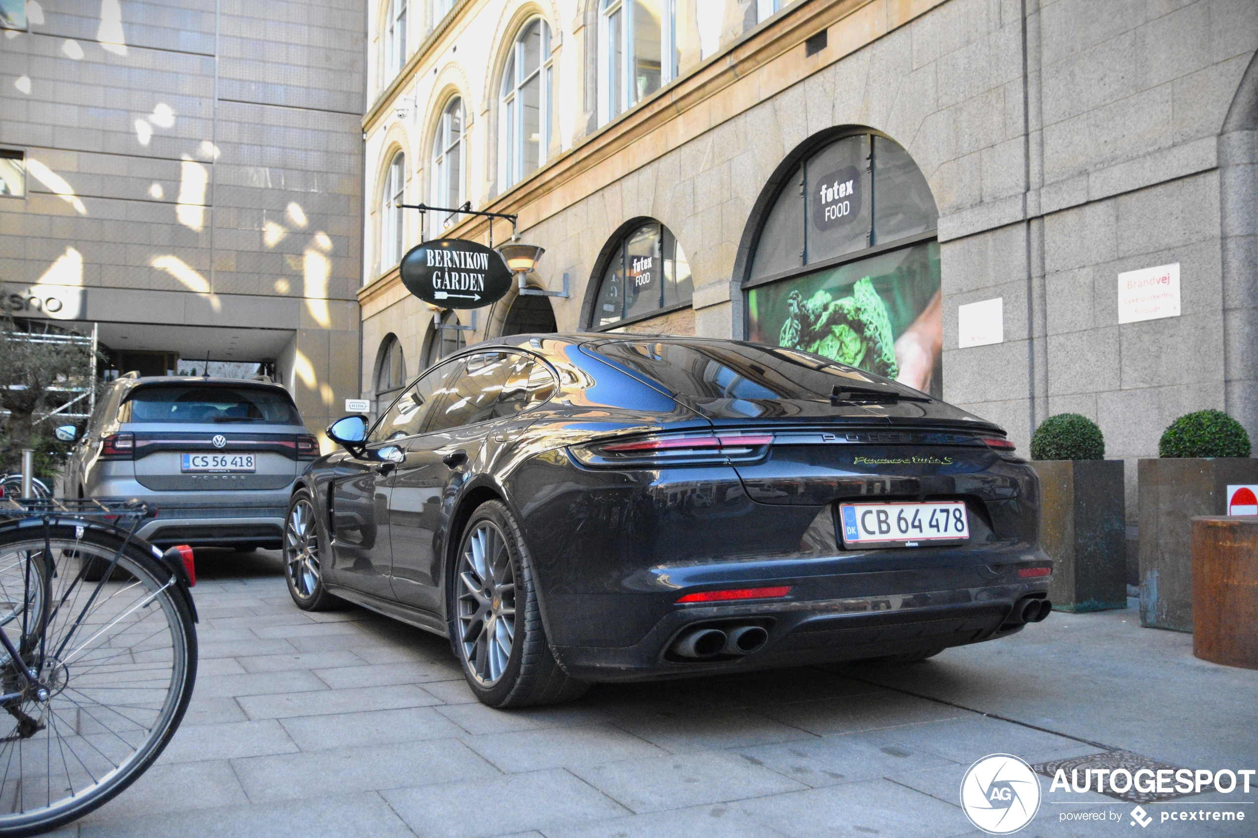 Porsche 971 Panamera Turbo S E-Hybrid